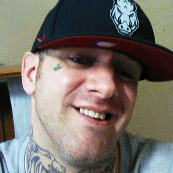 Meet your Posher, Zachary - Picture 3 of 8